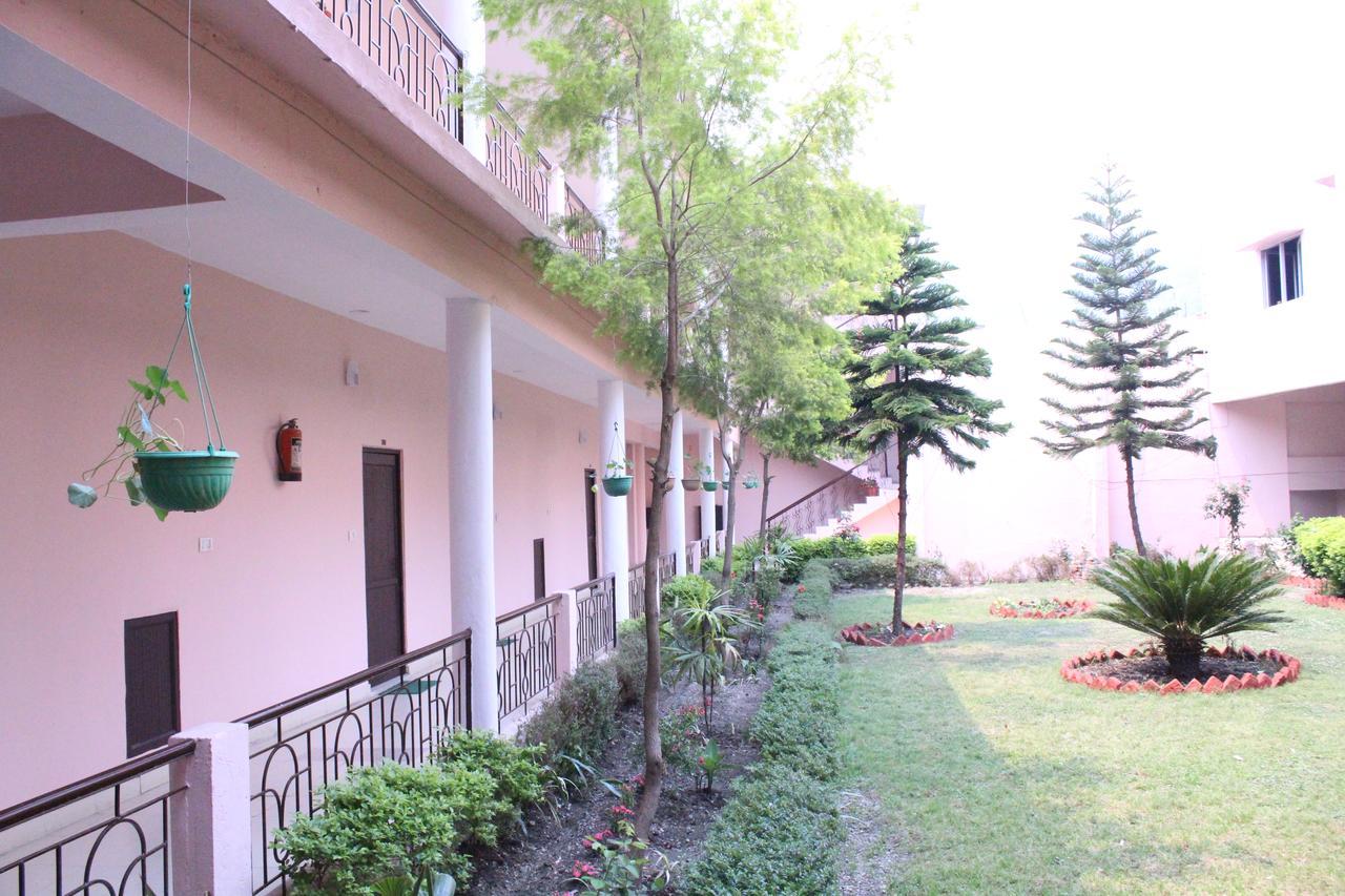 Greenwood Hotel Bhīm Tāl Exterior foto